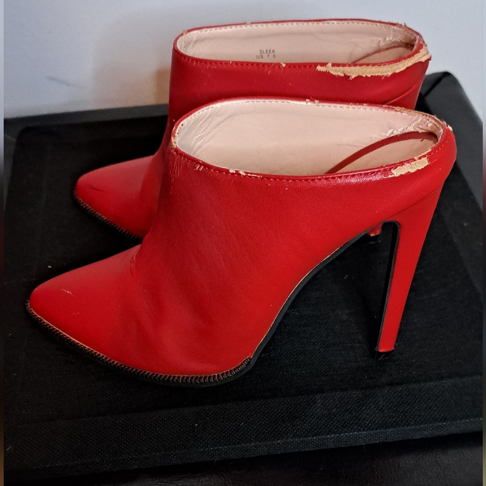 Red Mules - image 3